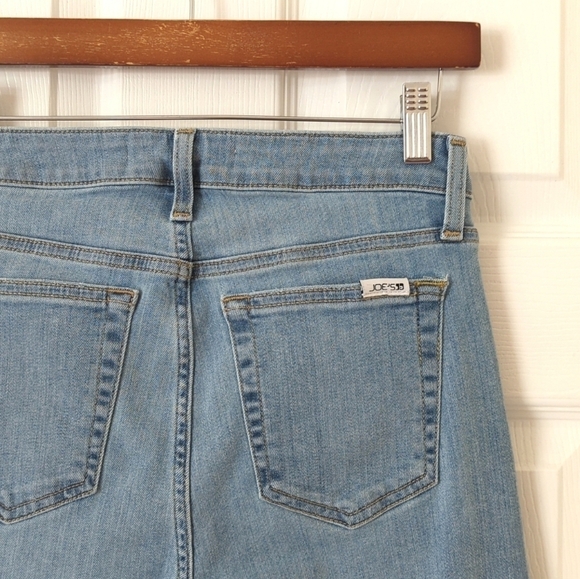 Joe's Jeans Classic Light Wash High Waisted Cropped Raw Hem Boot Cut Jeans 27 - Picture 14 of 15